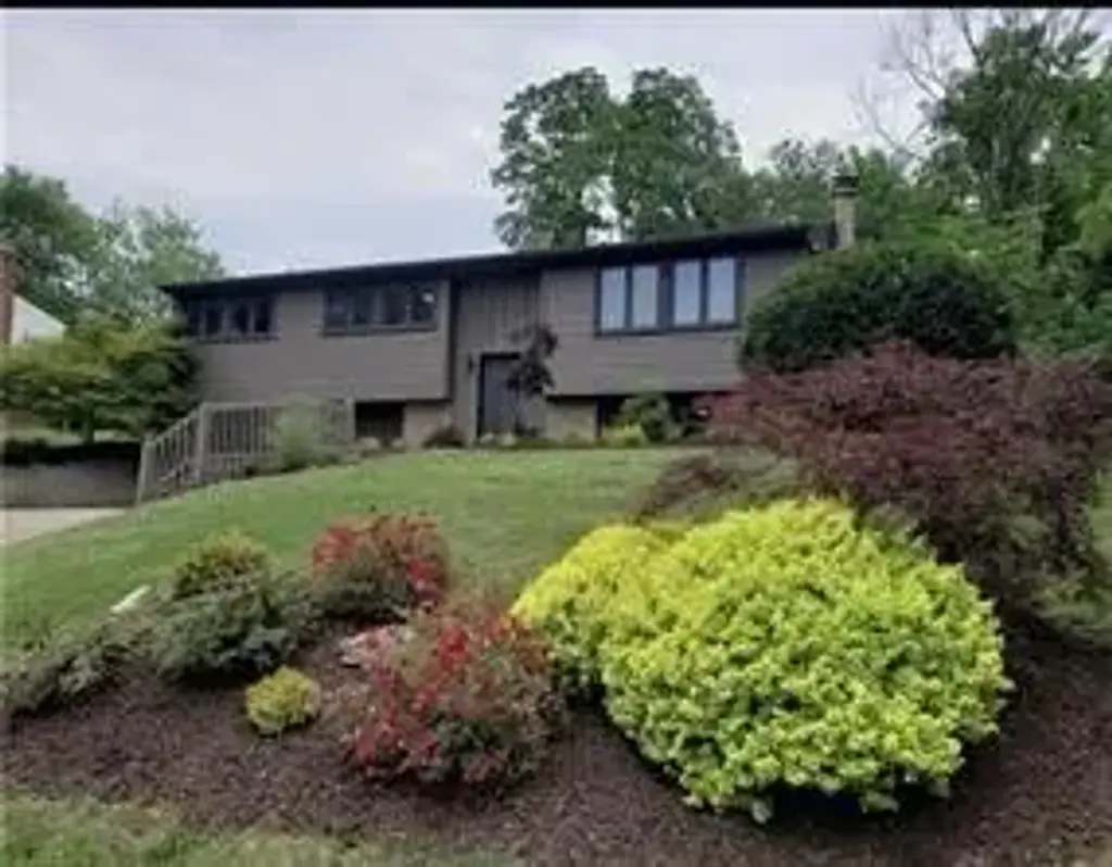 295 Carmell Drive , Upper St Clair