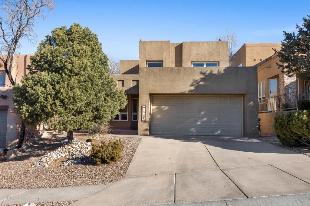 13205 Buckskin Road Ne, Albuquerque