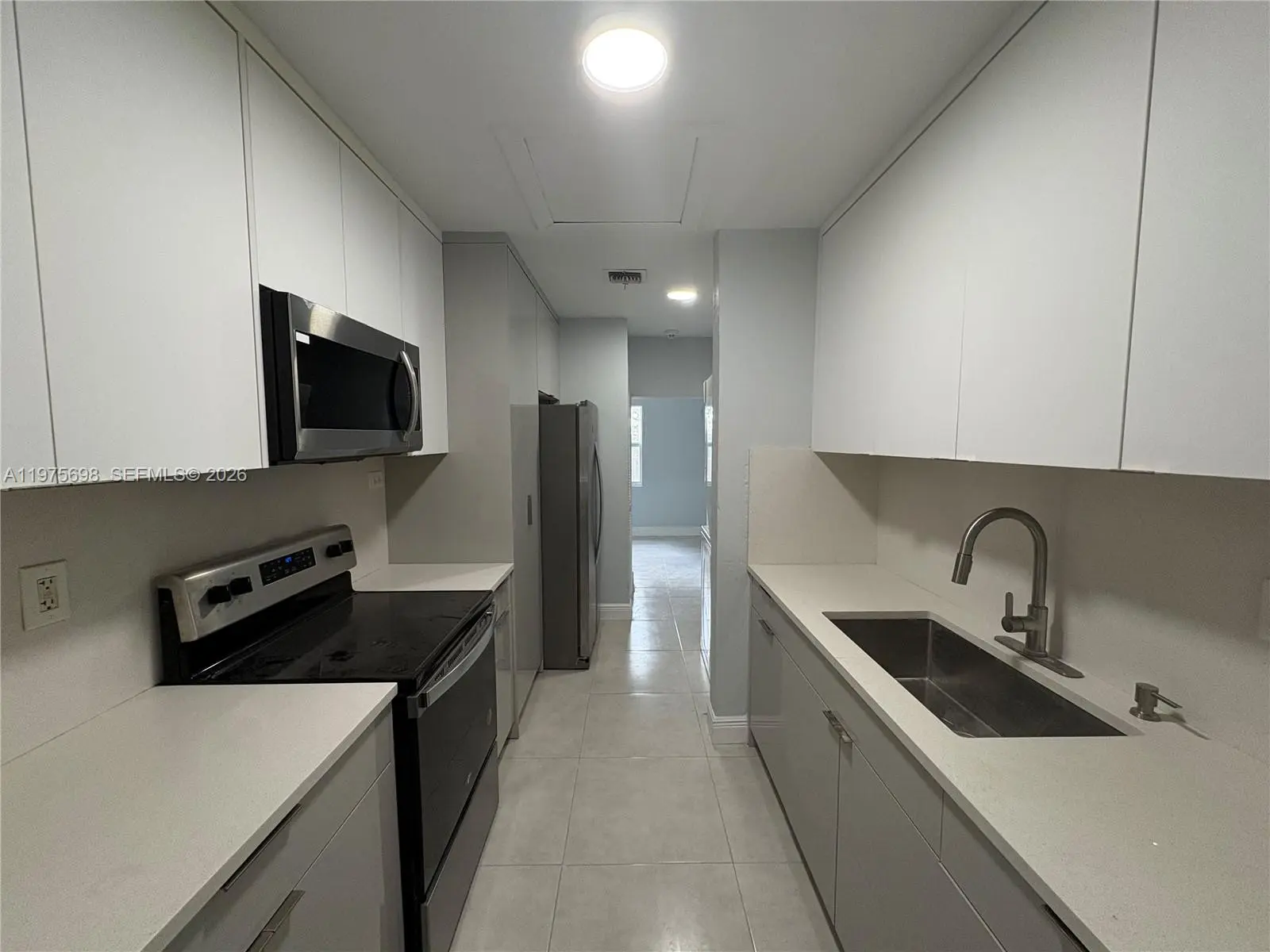 Photo of Listing #A11975698