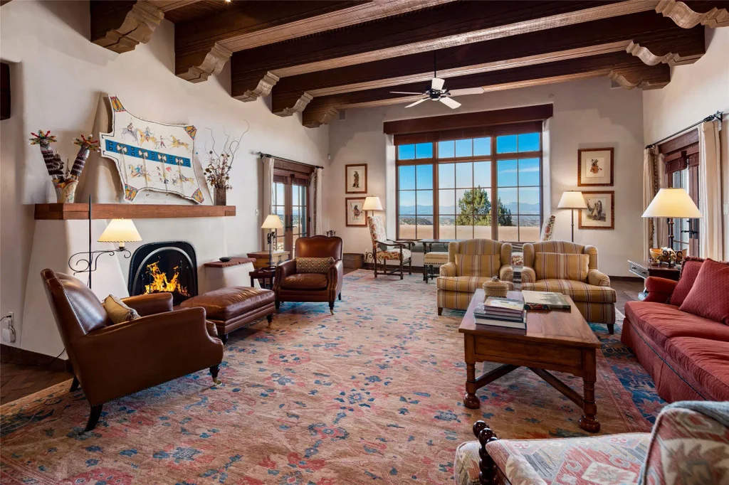 95 Lodge Trail, Santa Fe