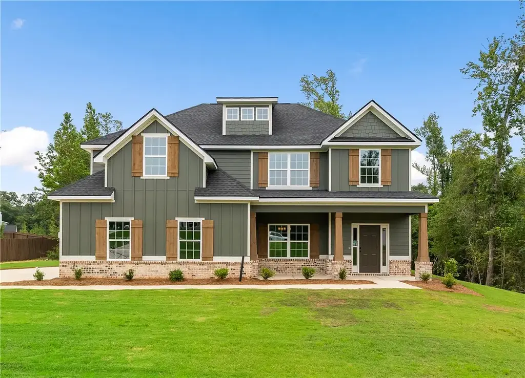 75 Lee Rd 2235, Smiths Station