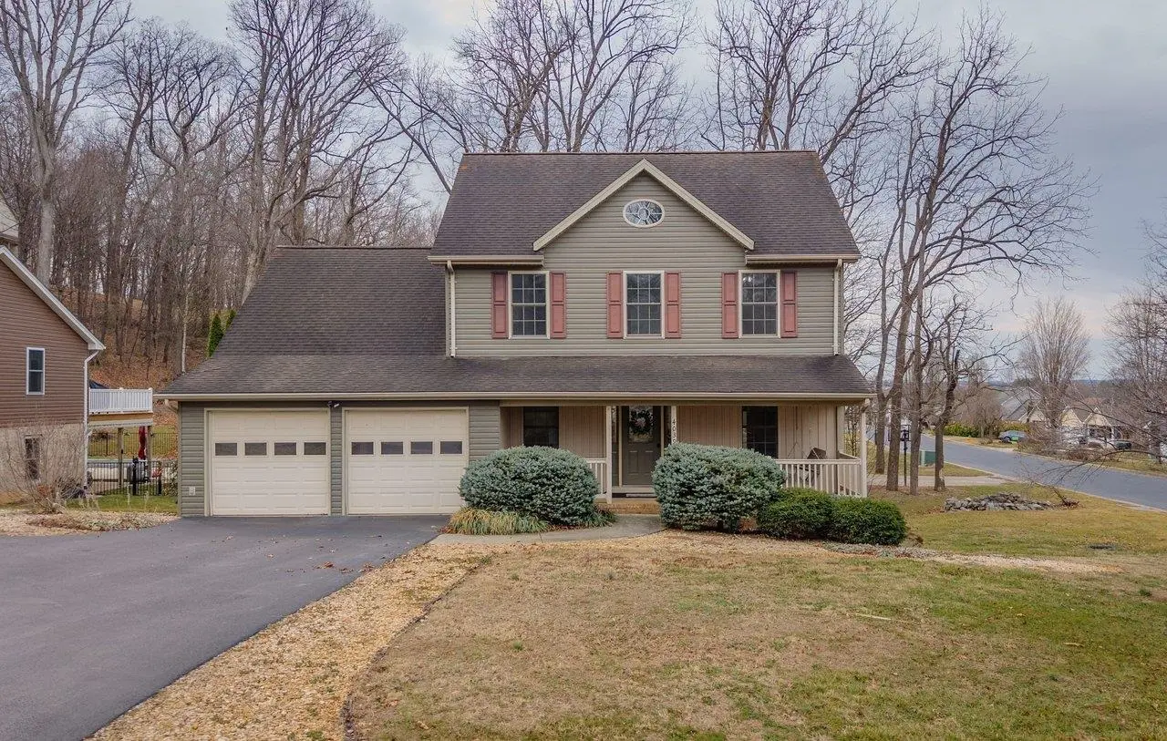 4039 Cannery Woods Dr, Bridgewater