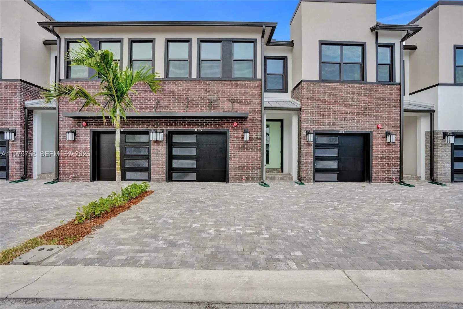 Photo of Listing #A11975768