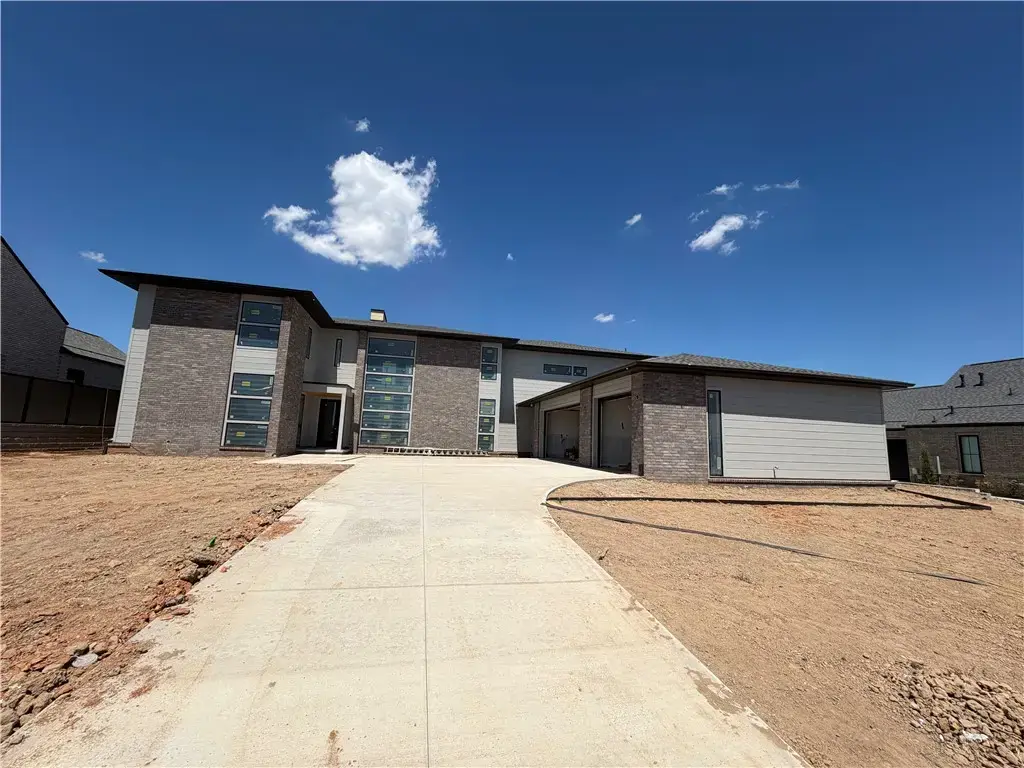 6503 W Bluestar Road, Cave Springs
