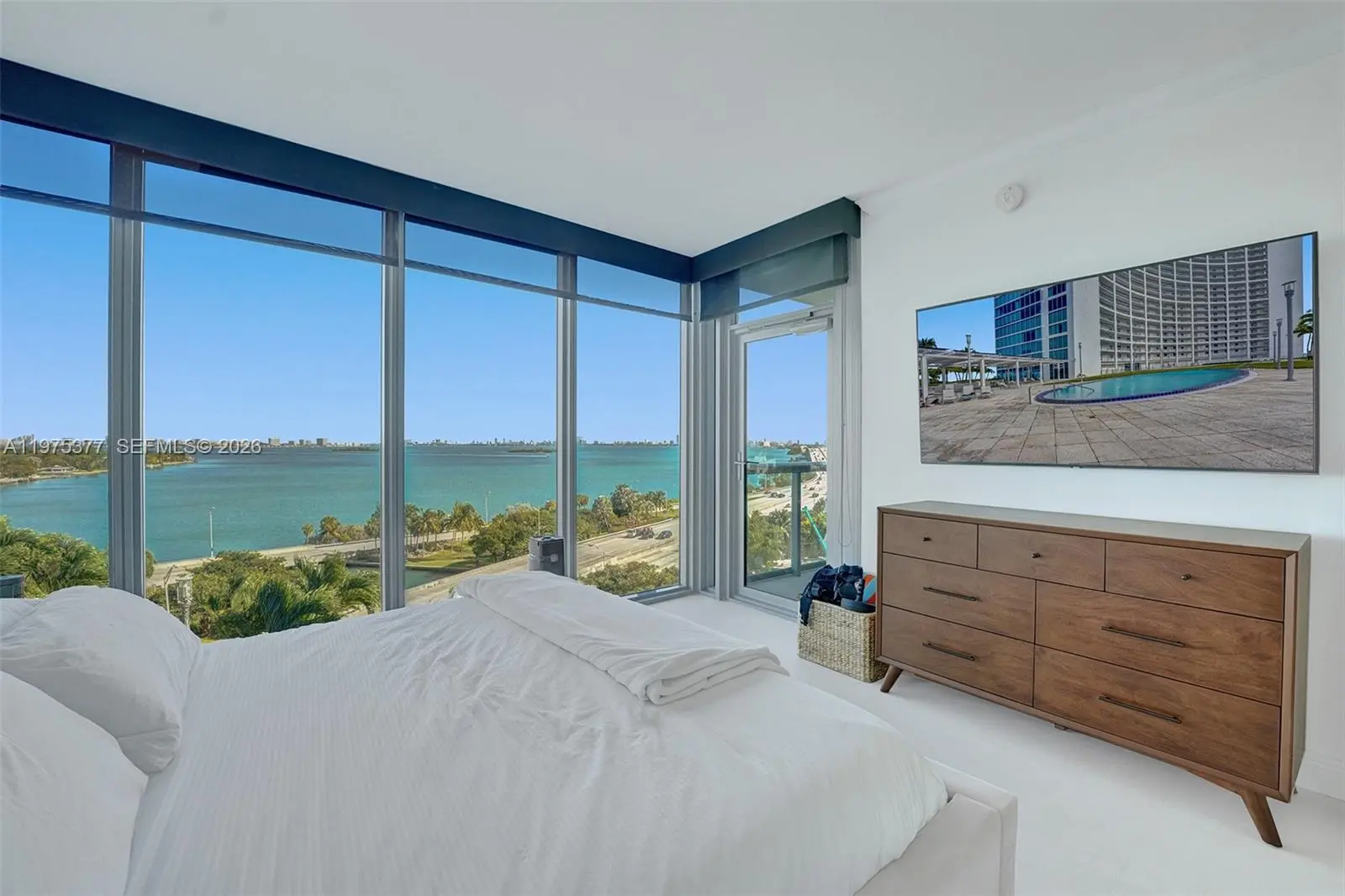 Photo of Listing #A11975377