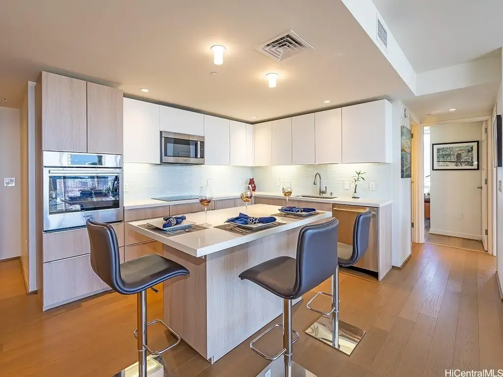 888 Kapiolani Boulevard # 2203, Honolulu