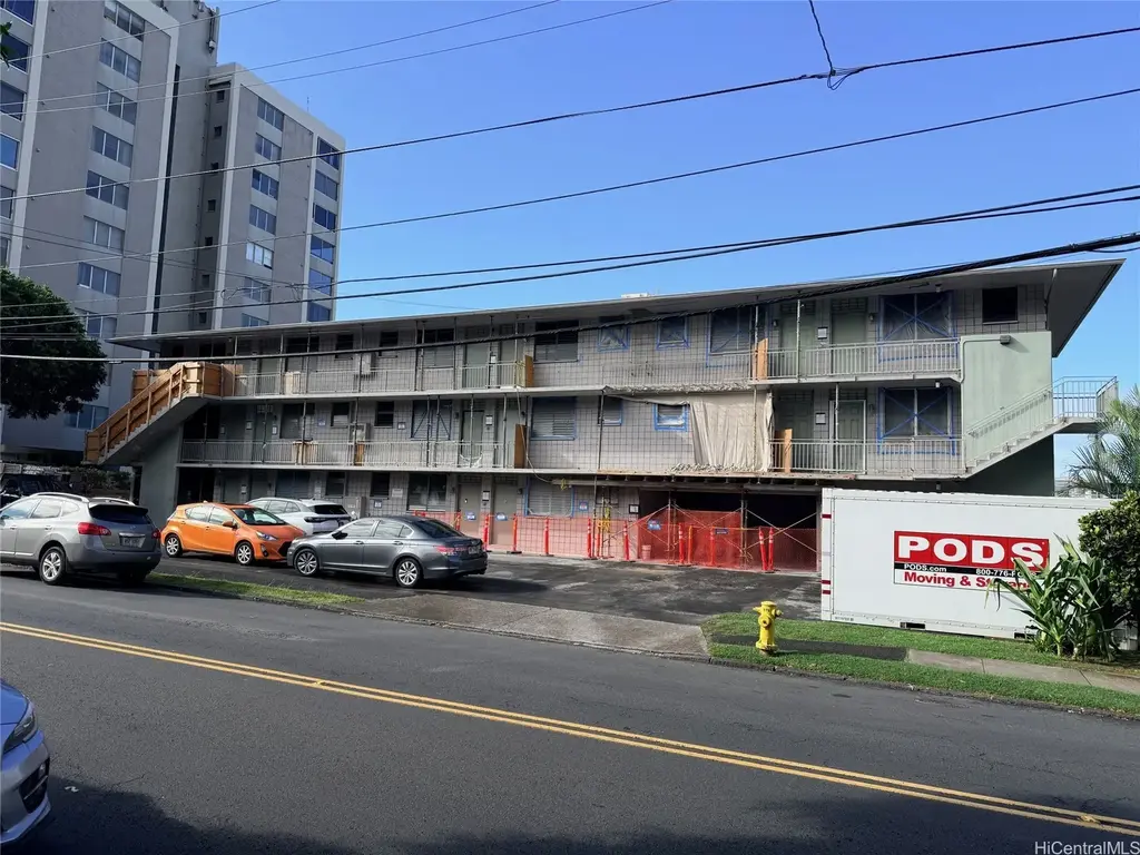 1533 Nehoa Street # 4, Honolulu