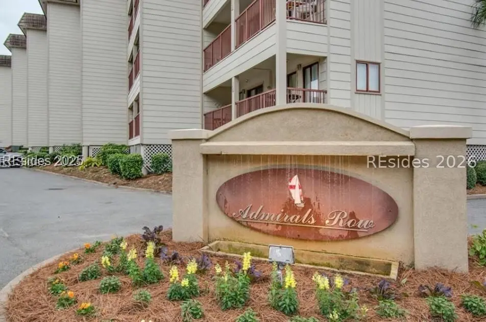 40 Folly Field Road 330, Hilton Head Island