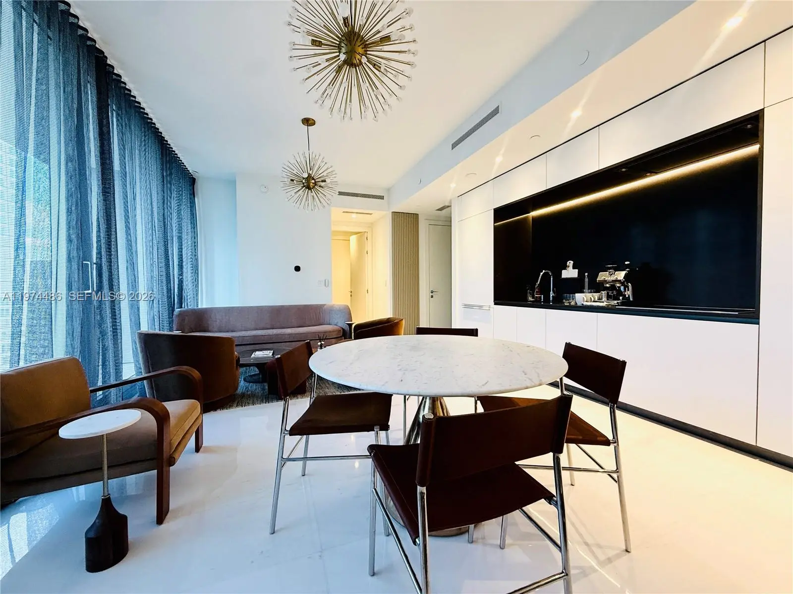 Photo of Listing #A11974486