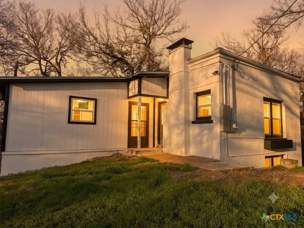 308 N 9th Street, Gatesville
