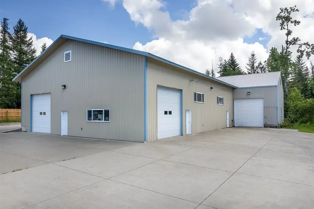 31566 S Ferndale Drive, Bigfork