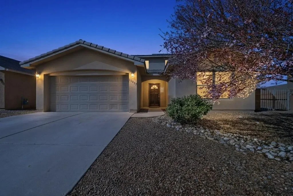 11027 Gladiolas Place Nw, Albuquerque