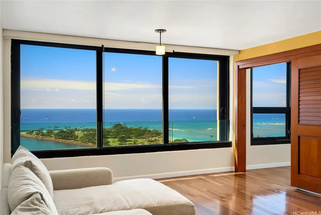 1600 Ala Moana Boulevard # 2806, Honolulu