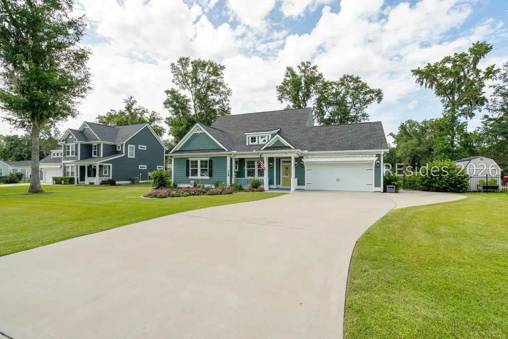8 Fox Sparrow Road, Beaufort