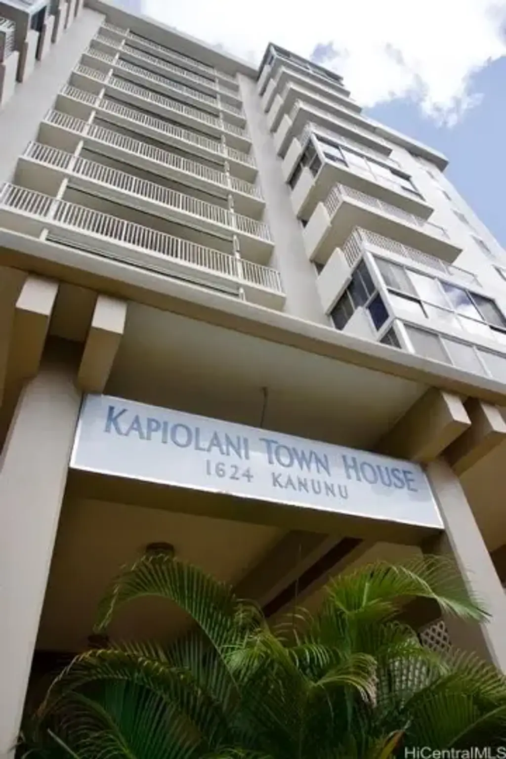 1624 Kanunu Street # 507, Honolulu