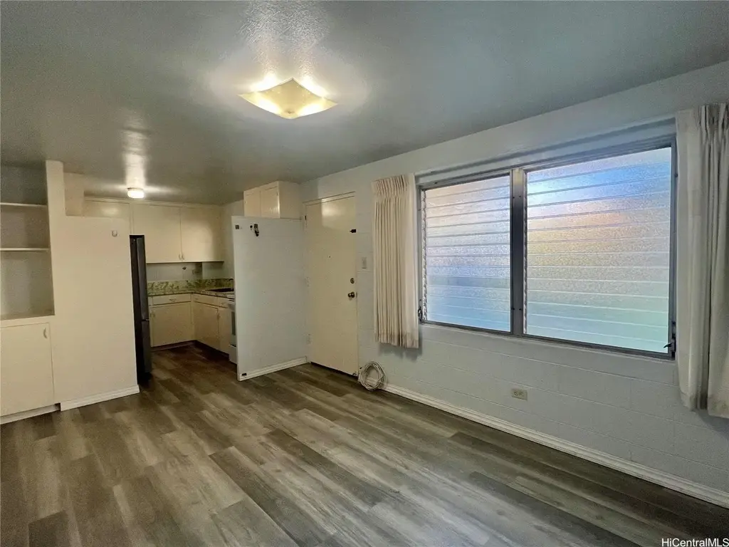 1617 Young Street # A207, Honolulu