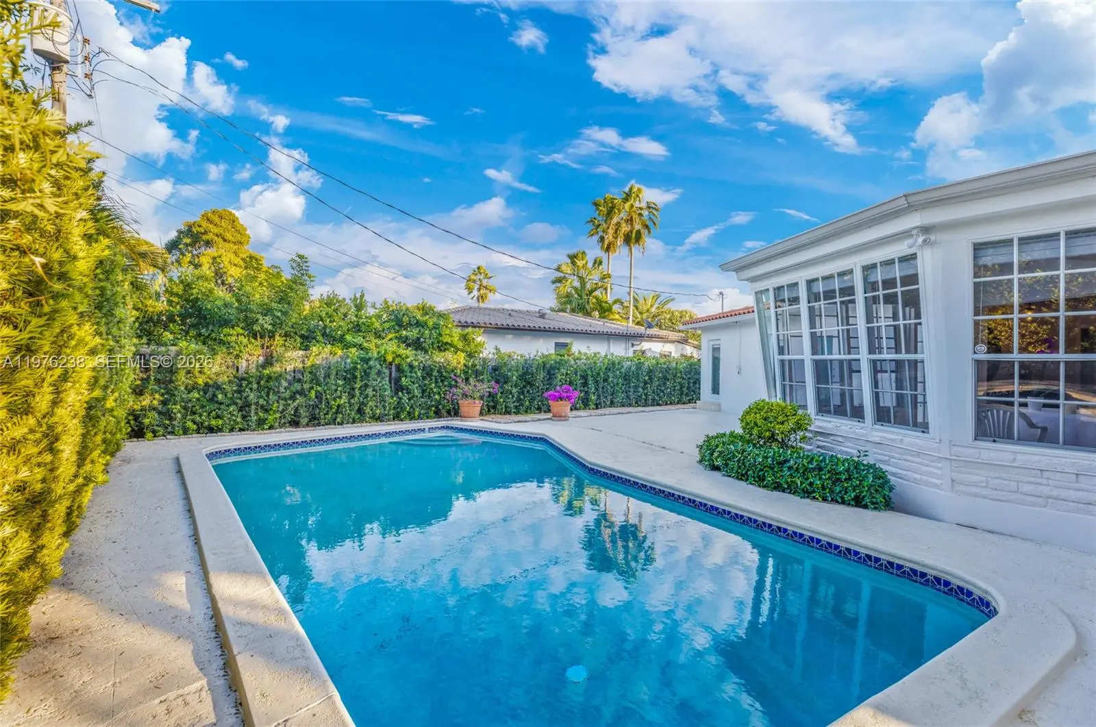 Photo of Listing #A11976238