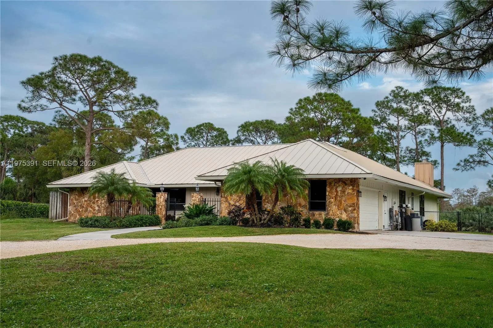 Photo of Listing #A11975391