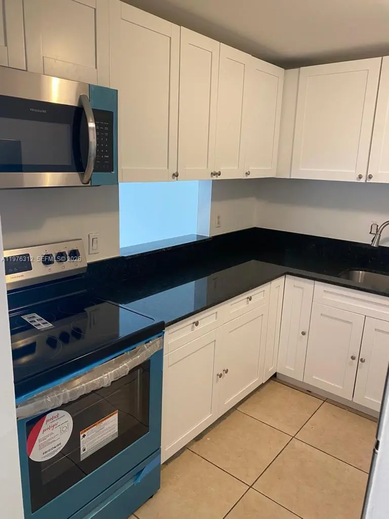 Photo of Listing #A11976312