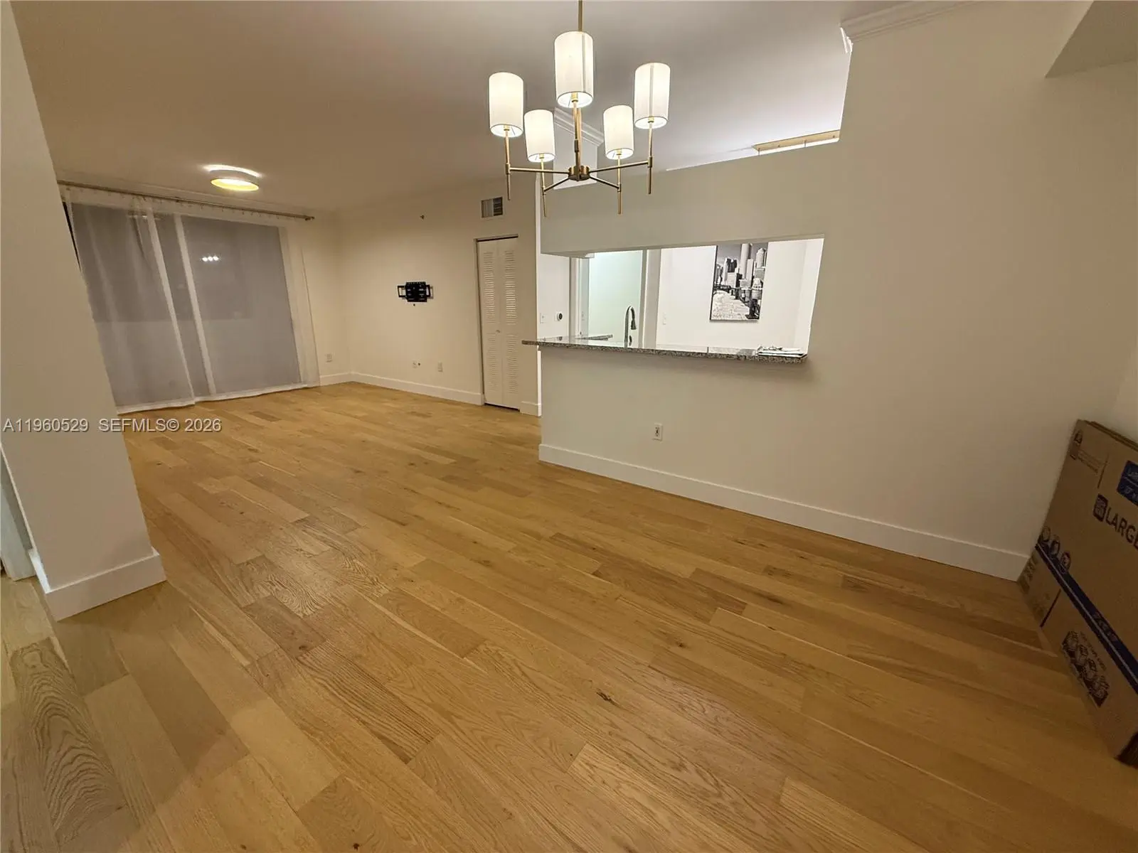 Photo of Listing #A11960529