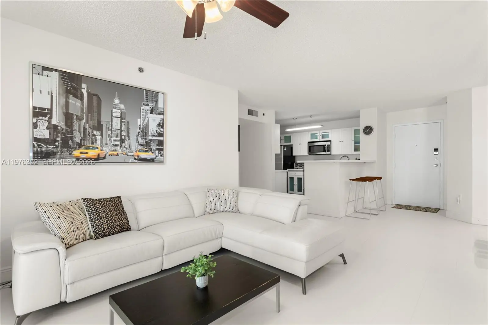 Photo of Listing #A11976352