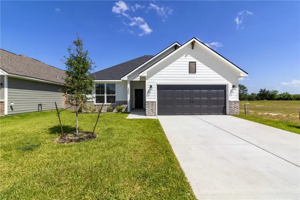2607 Falcon Ridge Drive, Bryan