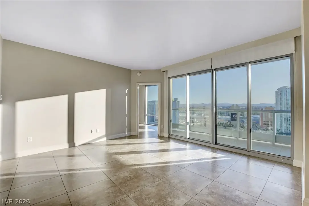 Photo of Listing #2761341