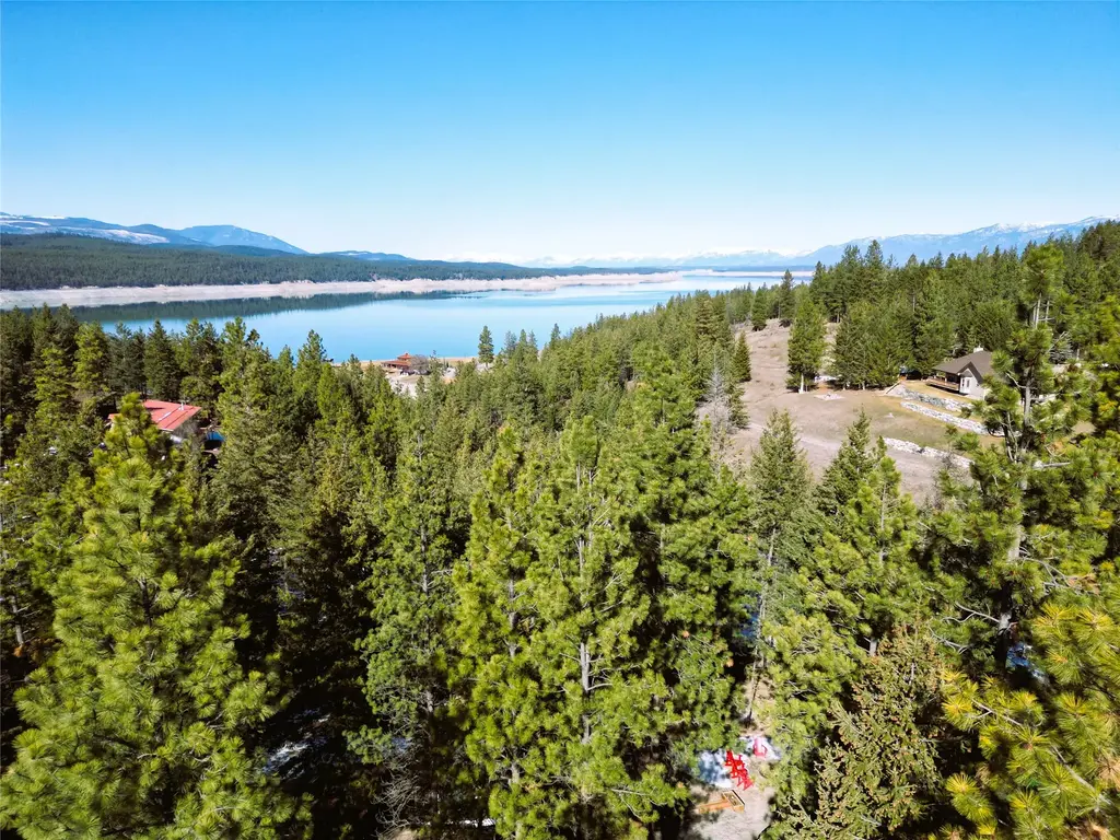 64 Kokanee Drive W, Rexford