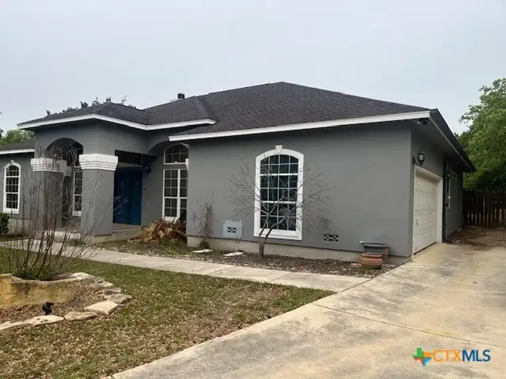 101 Cielo Vista, Canyon Lake