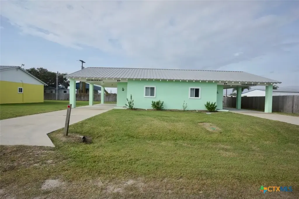 89 A-b Bayview Street, Port O'Connor