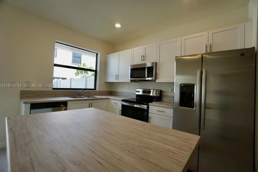 Photo of Listing #A11976734