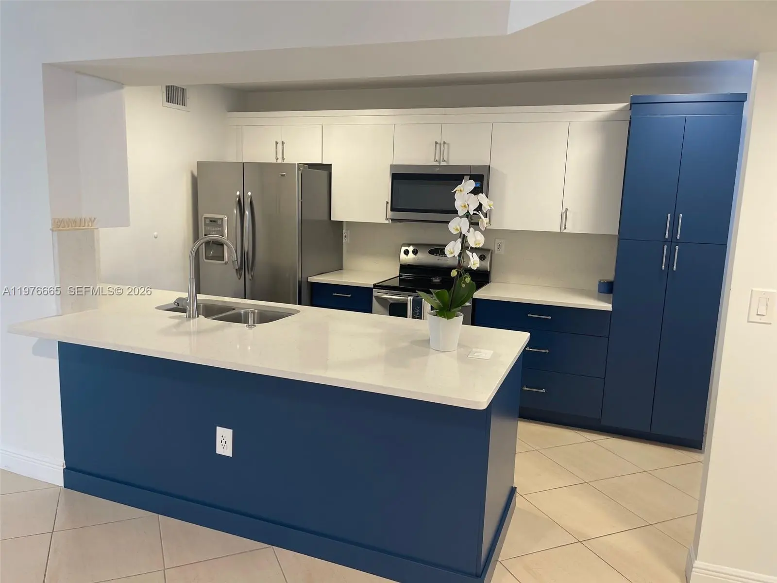 Photo of Listing #A11976665