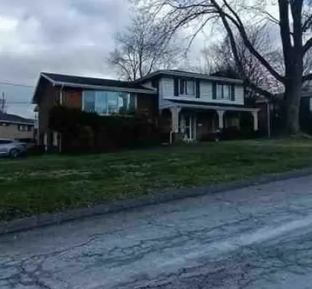 1342 Woodcliffe Drive , Monroeville