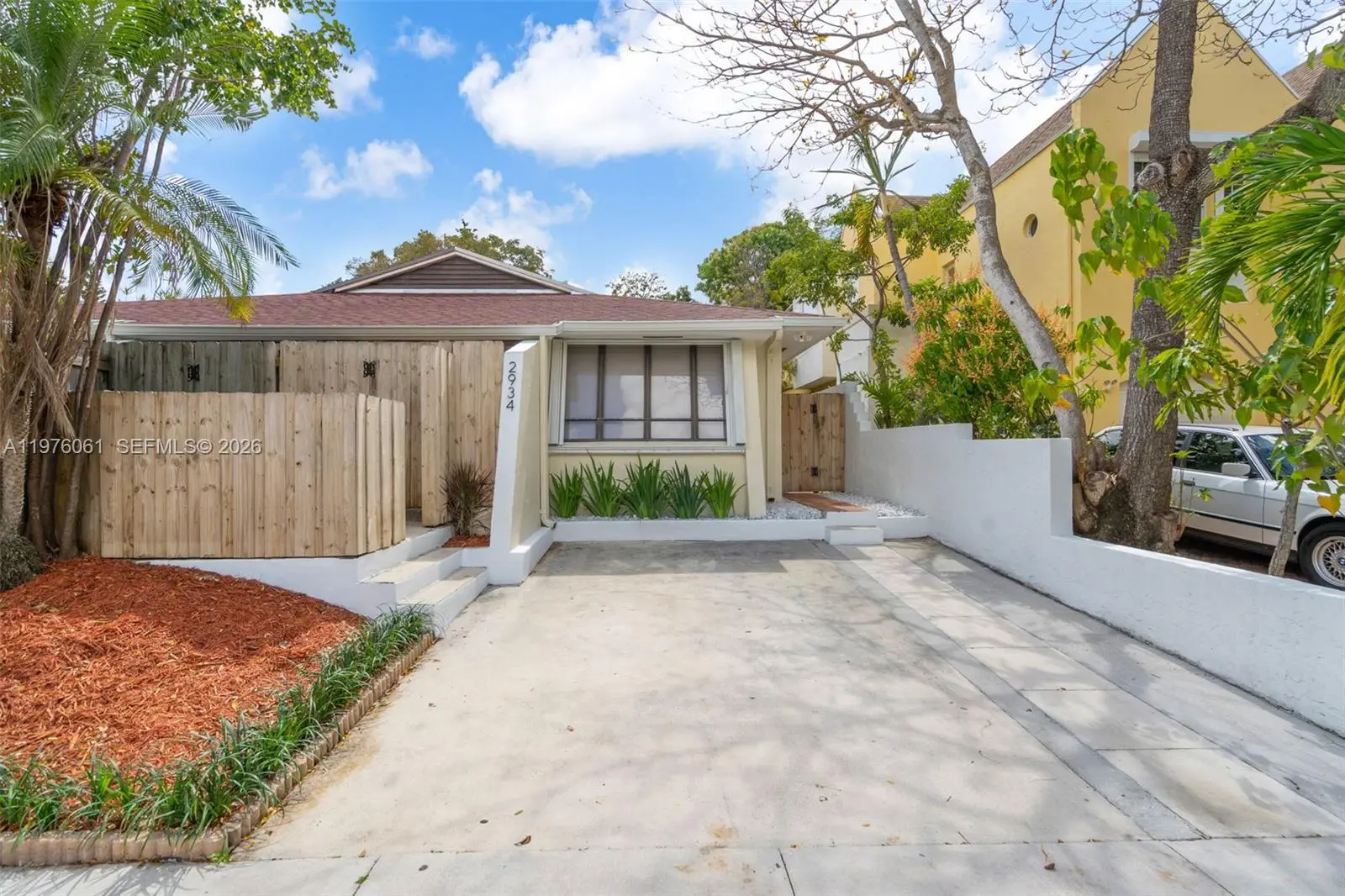 Photo of Listing #A11976061