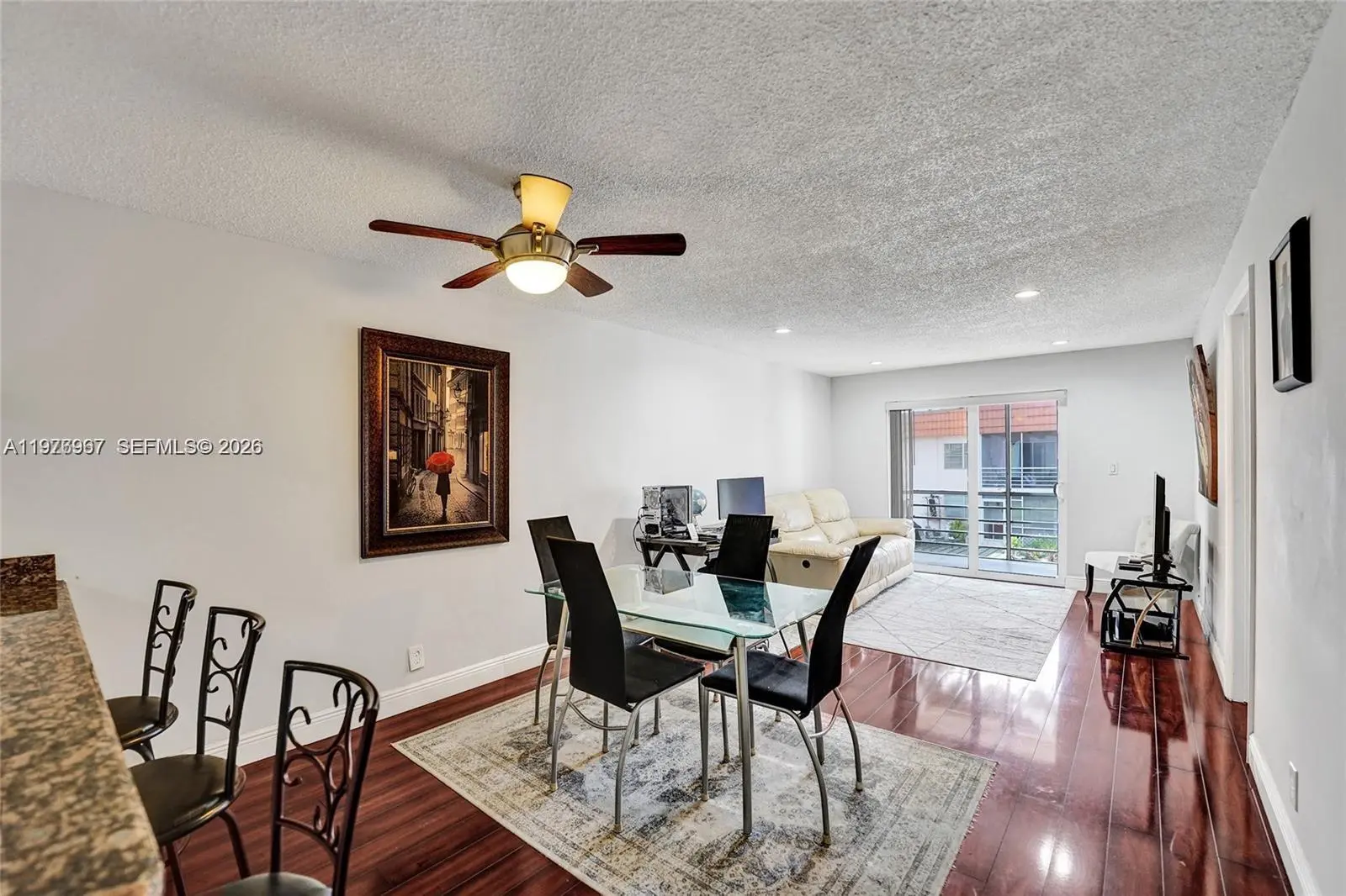 Photo of Listing #A11976967