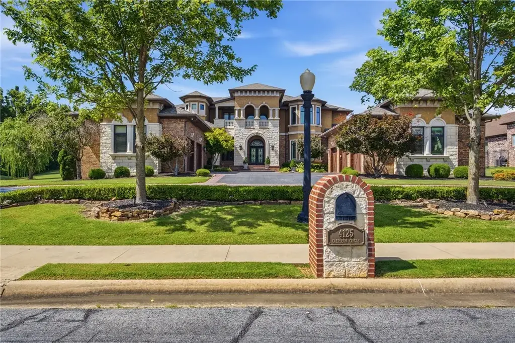 4125 Caerleon Circle, Bentonville