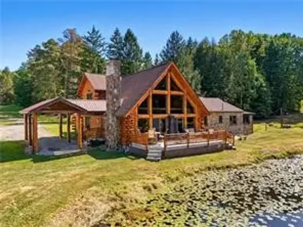 128 Courson Lane, Allegheny