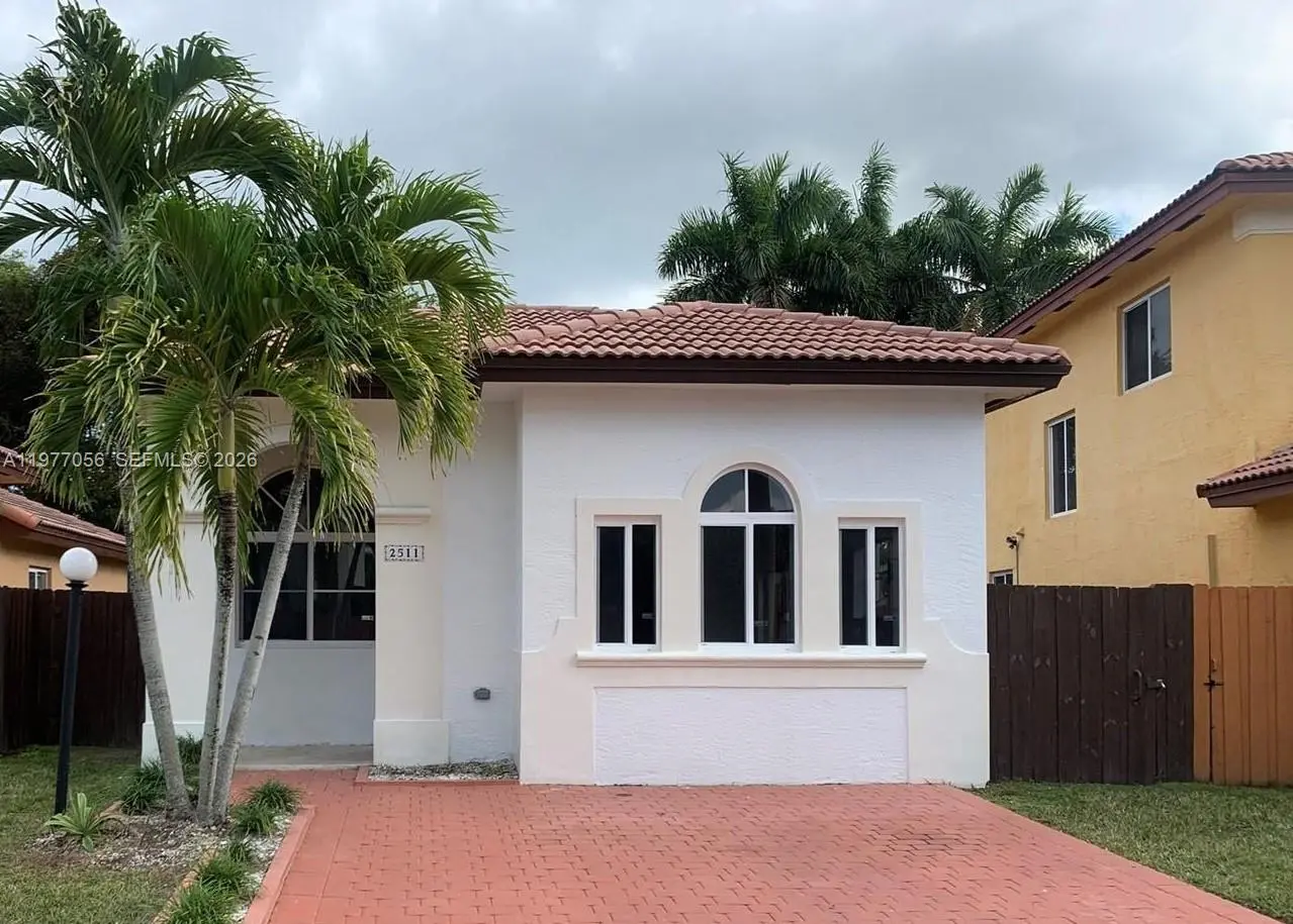 Photo of Listing #A11977056