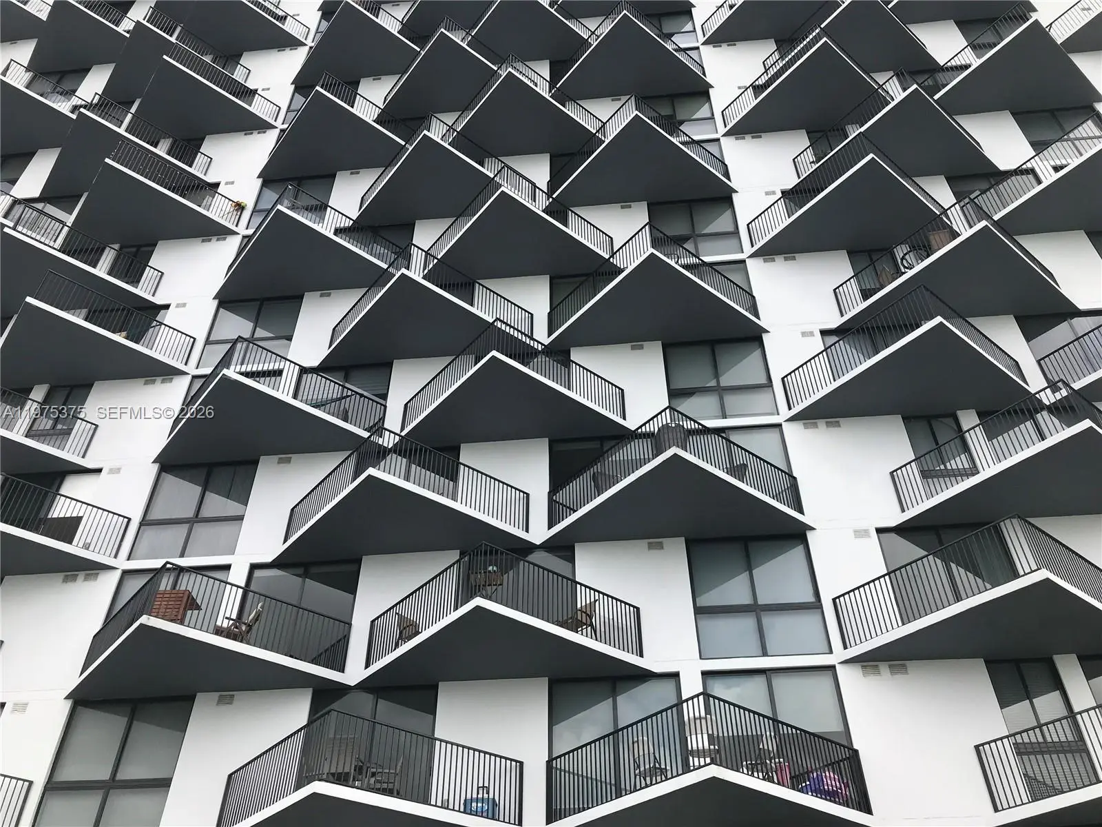 Photo of Listing #A11975375