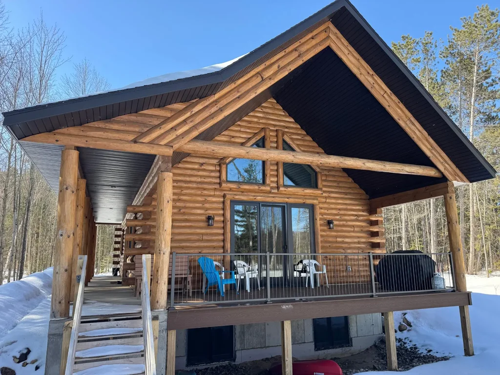 N11592 Woodland Dr, Tomahawk