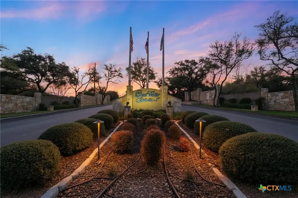 1025 Flaman Road, Canyon Lake