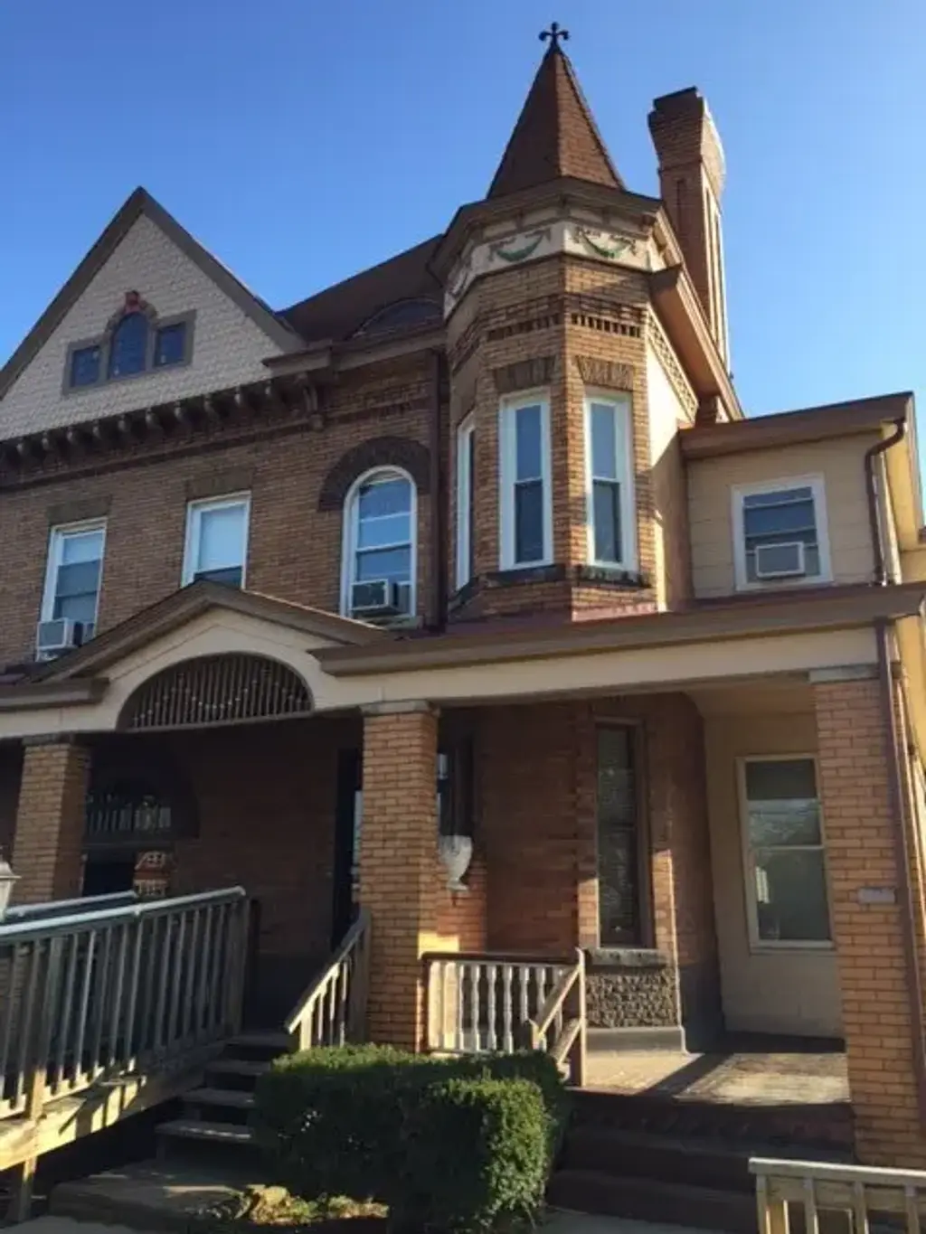 219 Third Street, Beaver