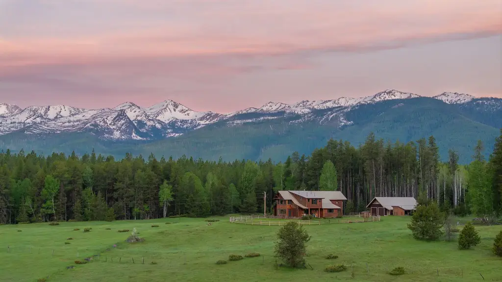 699 Glacier-elk Creek Road, Condon