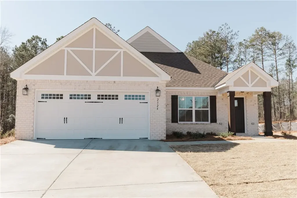 2324 Sherwood Dr, Opelika