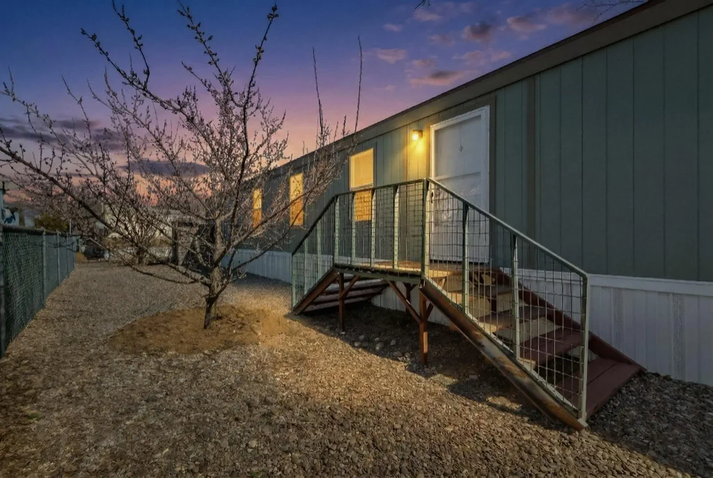 9509 Botts Street Se, Albuquerque