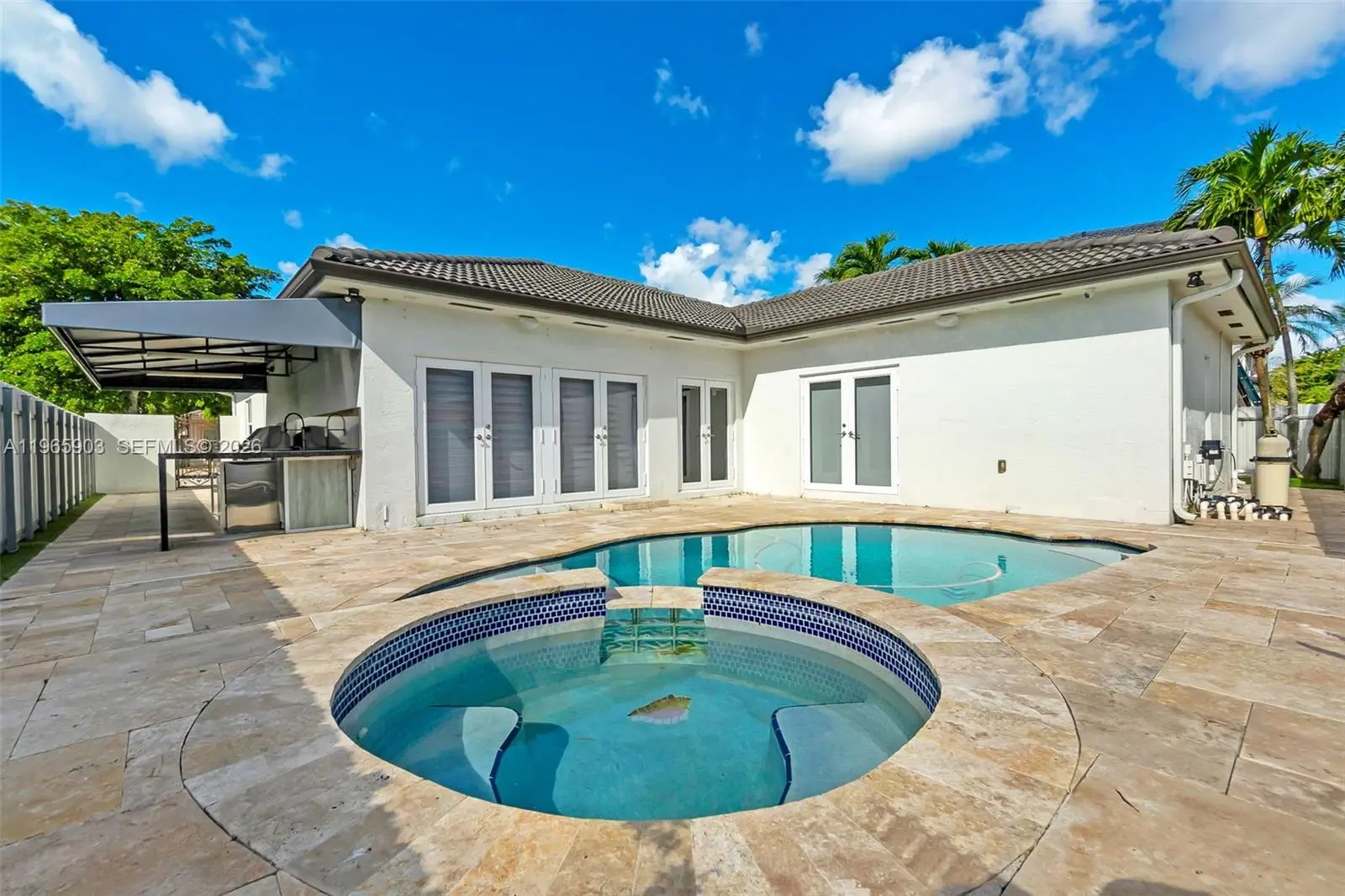 Photo of Listing #A11965903