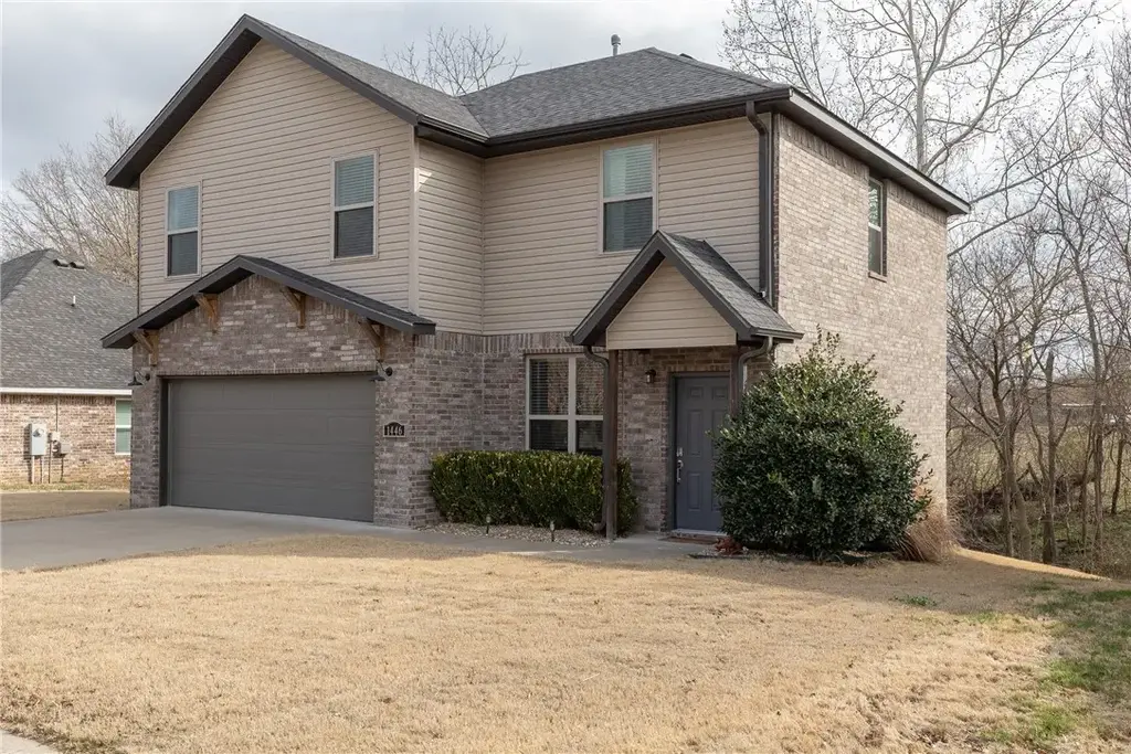 1446 Highbush Avenue, Fayetteville