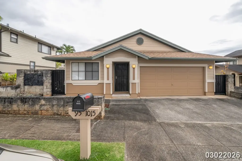 95-1015 Puukoa Street # 36, Honolulu