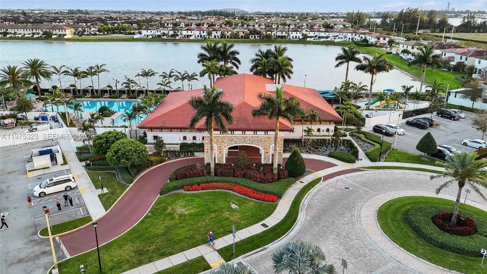 Photo of Listing #A11975323