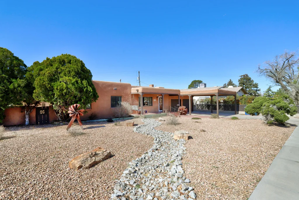 605 Ridgecrest Drive Se, Albuquerque